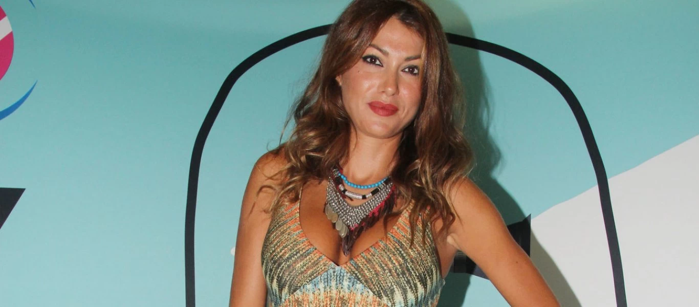 Η Κλέλια Ρένεση απαντά για την πολυσυζητημένη ανάρτηση για το παιδί της - «Η προσωπική μου ζωή δεν είναι προς πώληση»